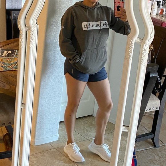 Columbia Tops - Columbia hoodie